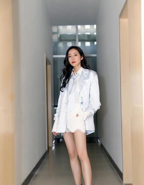 短裙叫什么装