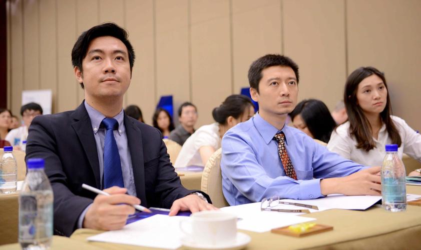 会议摄像摄影进行中如何拍摄？