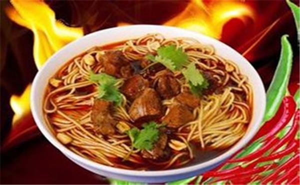 开一家牛肉面馆需要多少钱？