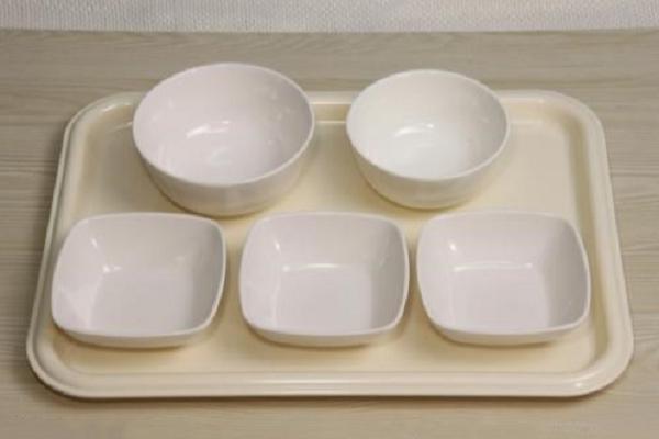 塑料碗吃饭对人体有害吗