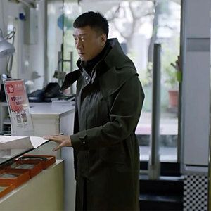 电视里孙红雷广告的七匹狼捍冬风衣大概多少钱？