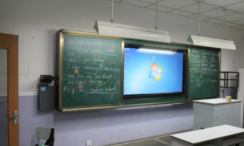 教学多媒体设备都有哪些设备？