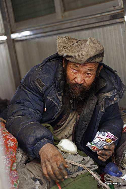 目前中国路边乞讨者的规模有多大？