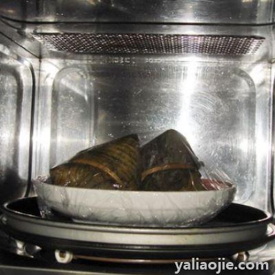 粽子能放在微波炉弄热吗？