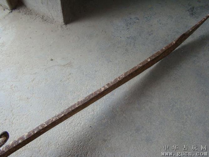 在古代历史中，能挂在裤子上的农用刀就是朴刀吗？