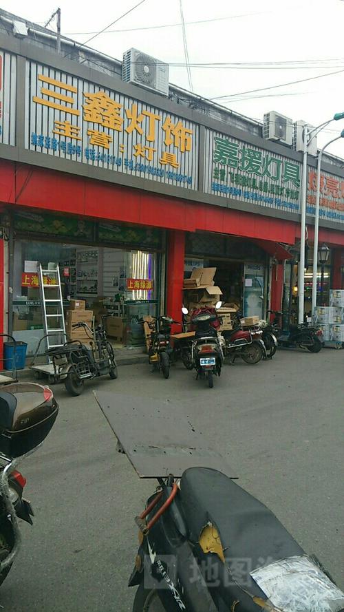 有谁知道，上海松江区，闵行区，有哪些建材市场吗？越多越好，地址详细告诉我！谢谢啦