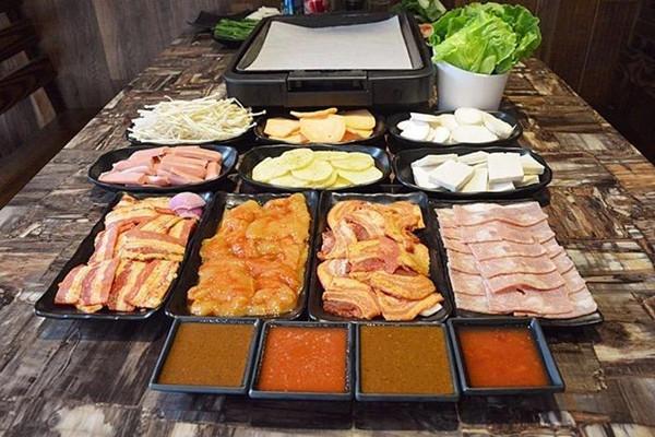 想加盟纸上烤肉 不知道哪家好。。大家有推荐吗 ？