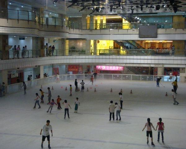 广州哪里有滚轴溜冰场