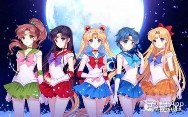 美少女战士里面有几个女的呀？都叫什么名字？