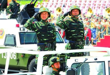 谁是任俭阅司令员谁是任俭阅兵总指挥2015午