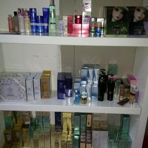 开化妆品店要多少钱？具体哪些步骤？要详细流程？