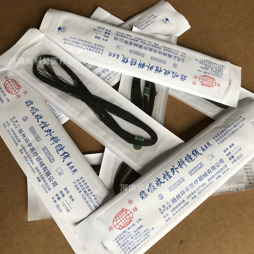 手术用的 抗菌薇乔缝合线 是可吸收线吗？