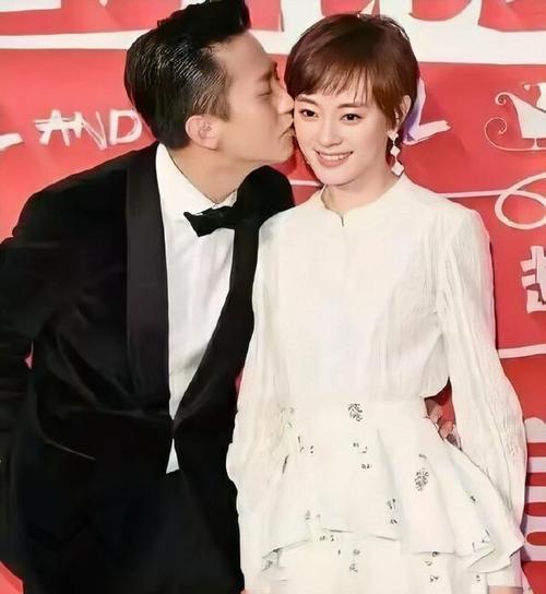 孙俪邓超穿情侣装秀恩爱，夫妻之间有哪些增进感情的方法？