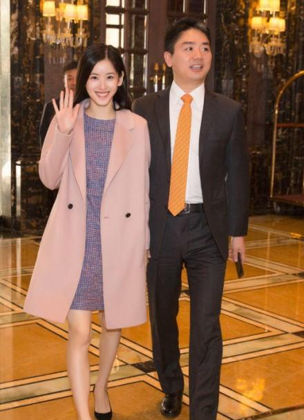 高学历高颜值，人称“奶茶妹妹”的章泽天，她与刘强东是真爱吗？