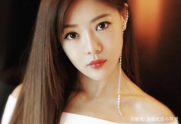 “恋爱10年，结婚5年离婚”：邓家佳的情路，为何如此坎坷？