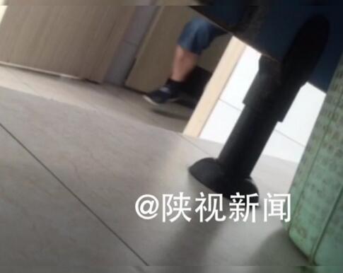 天津一高校男生进女厕所偷窥老师，男生的行为有多恶劣？