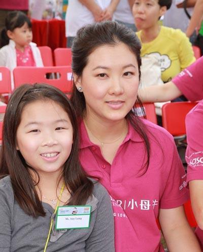 世界冠军伏明霞，五年生了几个孩子？
