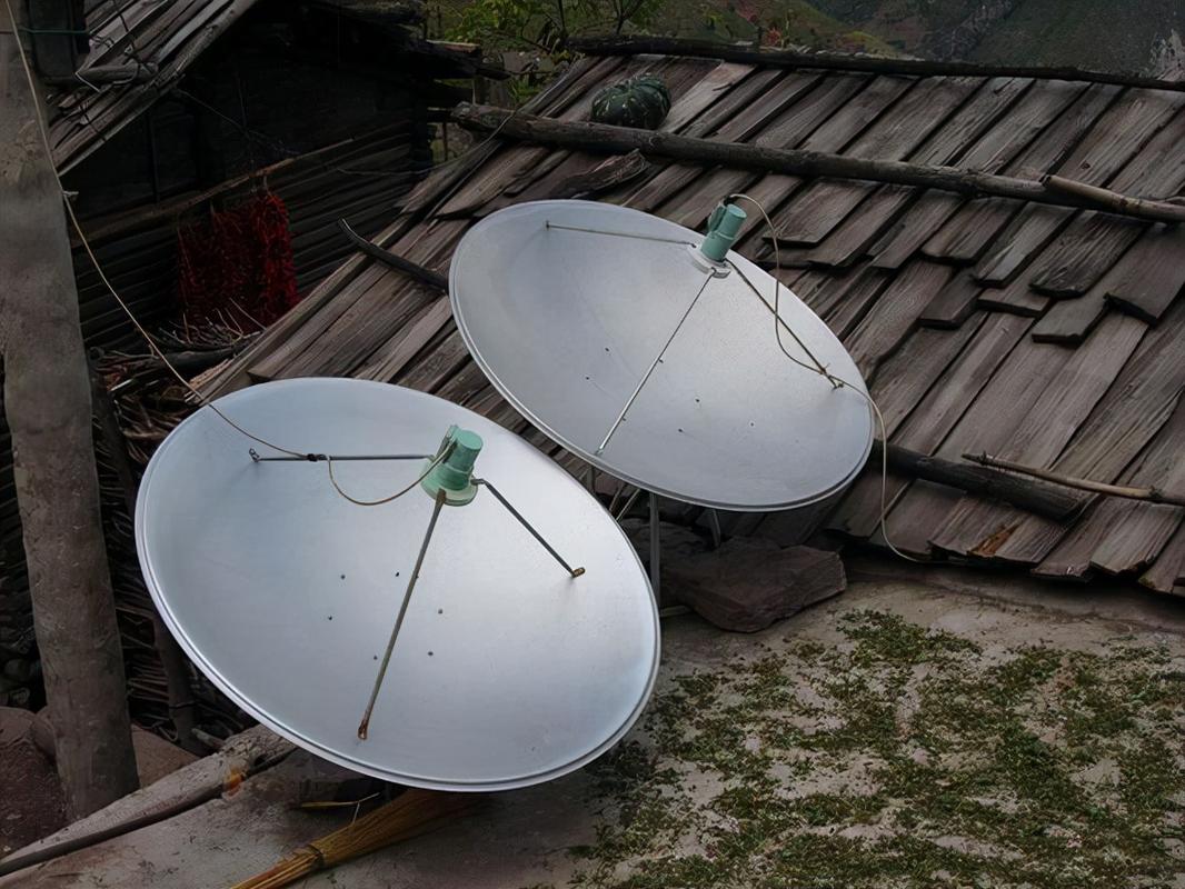 家庭用的小锅卫星接收电视怎样安装