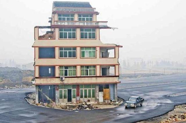 北京钉子户不搬迁，坚守7年，要400万加三套房，如今怎么样了？