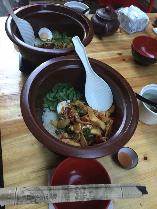 紫砂煲仔饭的做法