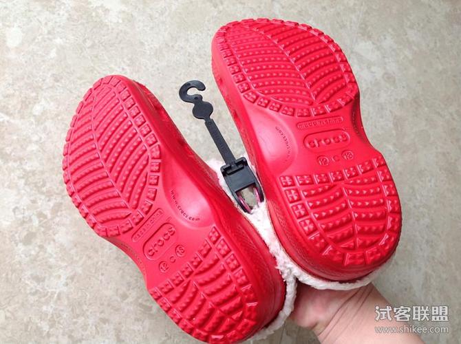 洞洞鞋是什么？