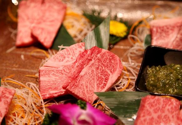 牛肉中的奢侈品，日本的神户牛肉，一公斤为何会价值41500日元？