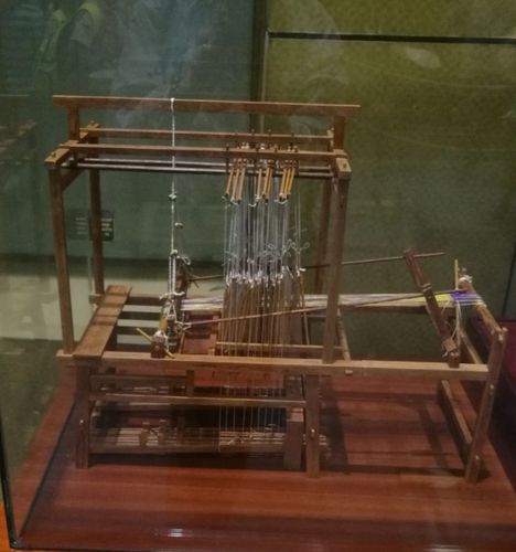哪位古人发明了“丁桥织机”，对我等有何现实意义？