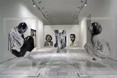有谁知道什么是双年展？