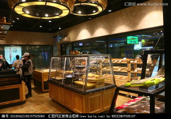 面包店做面包是需要什么设备？