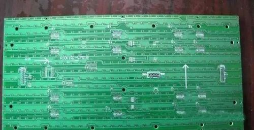 焊接在PCB线路板上，如何有效剪掉色环电阻突出的针脚？用剪刀或扁口钳都无法裁剪彻底。