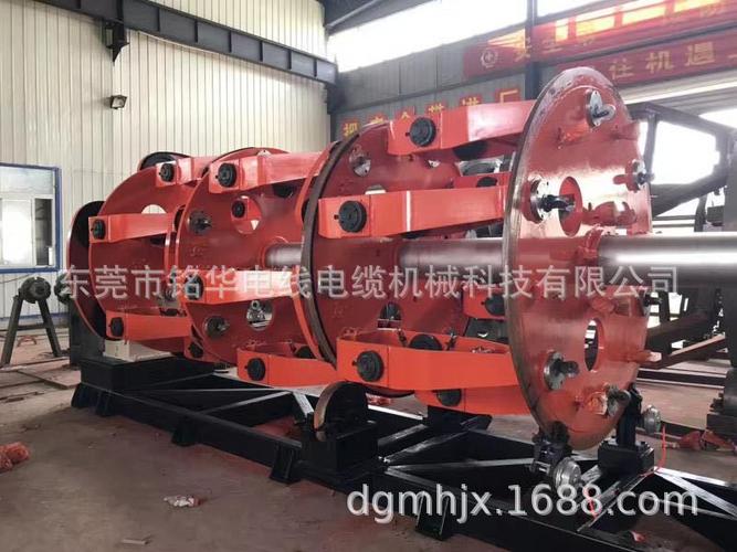 
</p>
<p>
一台双绞机，绞距是23,时速是1500,请问一个小时能转多少米？
</p>
<p>
