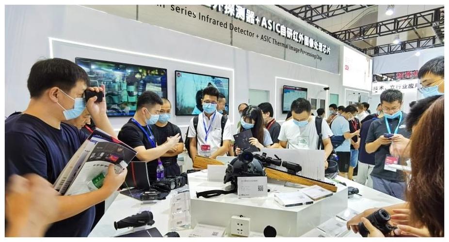 想报名参加今年的深圳光电博览会，请问该怎么操作啊