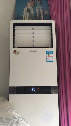 格力空调开机显示FC,清理滤网了，还是这样，拔电源再插上就可以运行，那个出风挡板不关，怎么解决