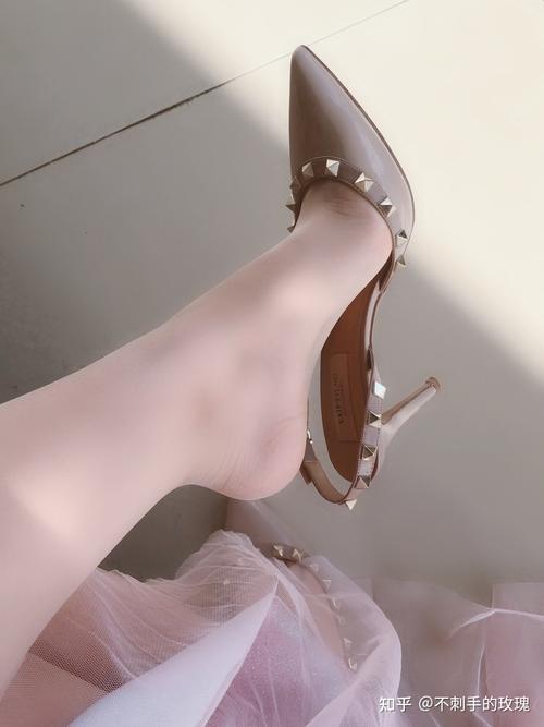 女生的高跟鞋都有什么品牌