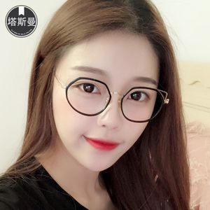 什么颜色的眼镜框最值得女生尝试？