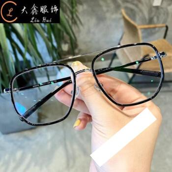 大家认为什么颜色的眼镜框比较好看？