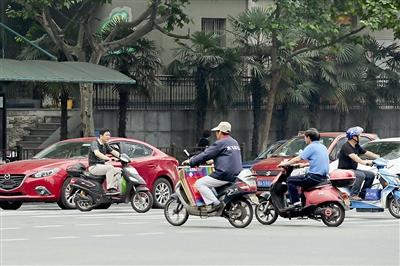 电瓶车属于机动车还是非机动车？