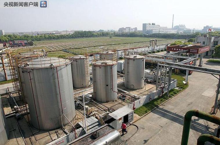 我想办一家将地沟油提炼生物柴油的半成品需要多少资金，需要哪些设备？