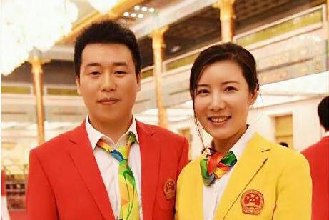 庞伟无缘冠军很遗憾！妻子杜丽在看台为她助威，两人生活如何？
