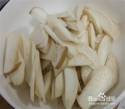 鸡腿菇需要焯水吗？