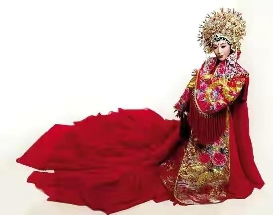 李玉刚《万疆》登上热搜， 被各路大神神级翻唱，他还有过哪些优秀作品？