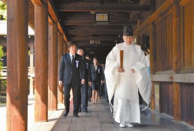 据说向井理参拜靖国神社，具体是怎么始末？