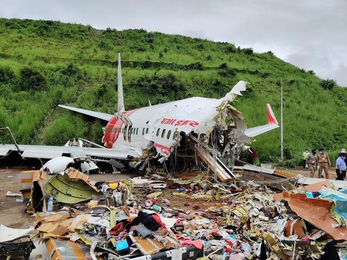印度航空客机冲出跑道的事故中，是否有中国公民受伤？
