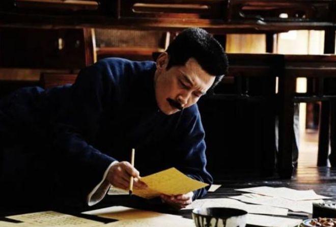 鲁迅的修书工具中，划线器和两块磨书的石头是用来干嘛的？