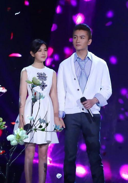 我很难过，陈晓向陈妍希求婚成功，而且买房子了。 唉，我好羡慕陈妍希命真好啊，我是个普通人，陈晓
