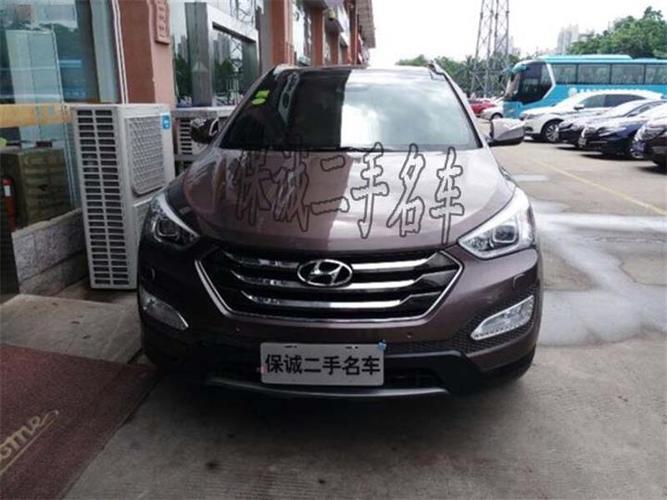 看二手车怎么猜价钱？主要看什么？？为什么有的人看车的玻璃就能看出来车是哪年的呢？？求解答！！