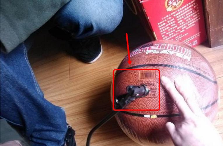 篮球用什么打气？