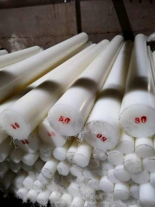 请问图片上的那种挤出尼龙棒 哪有卖的 还有 最细的规格是多少 要这种颜色的 据说叫什么韧棒 给高分 谢谢