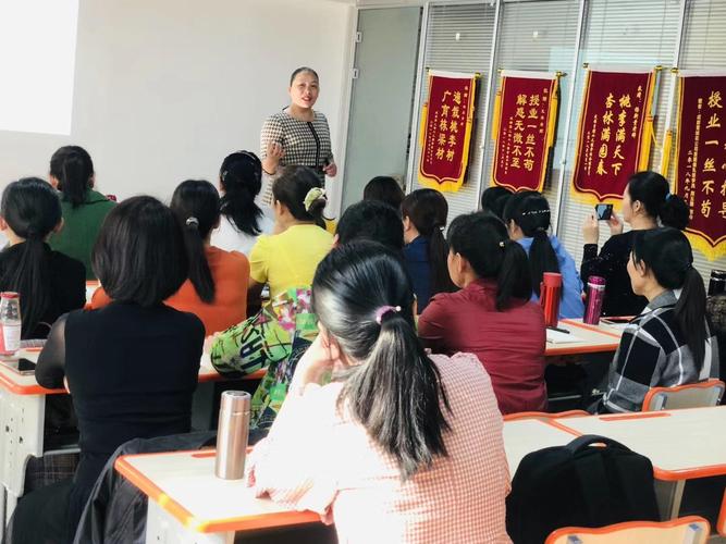 深圳有哪些专业的月嫂培训机构，要真正能学到技术的！