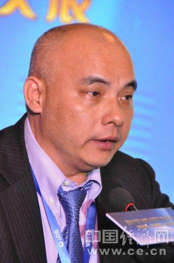 黄友权的中策资本集团与黄鸿年的中策集团有什么关系？